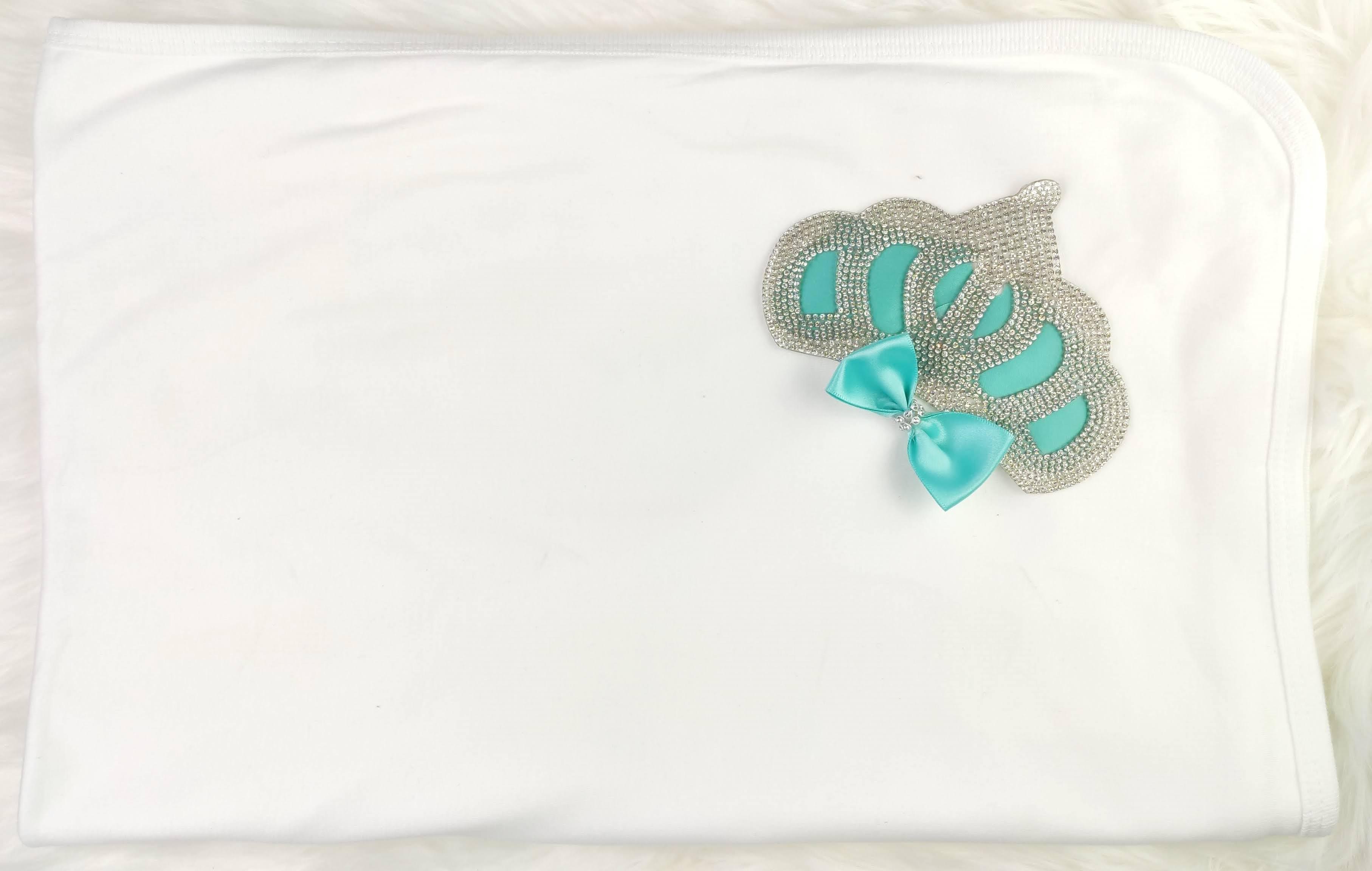 Mint Green On White Blanket (Queen Crown)