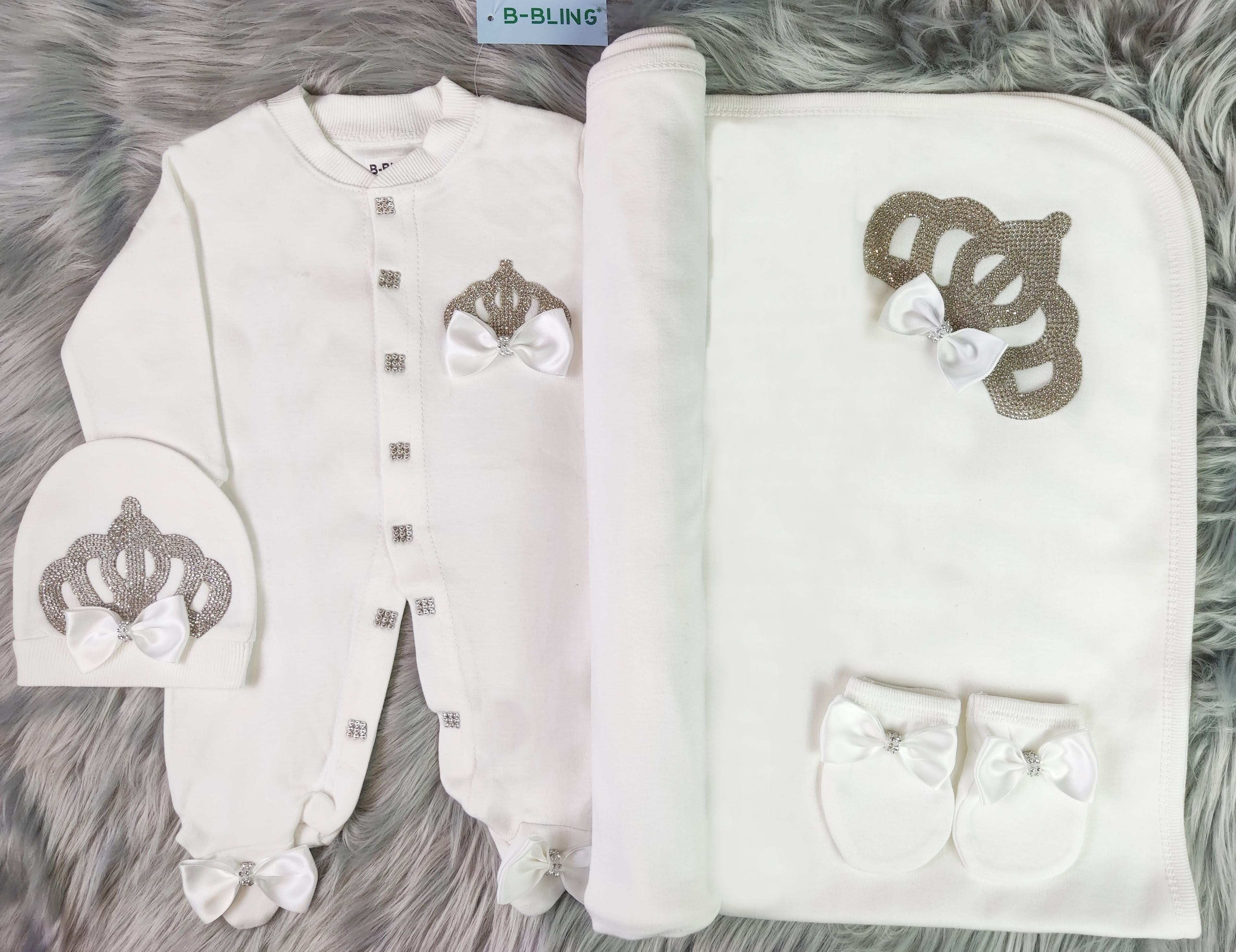 White On White Blanket Set ( Queen Crown )
