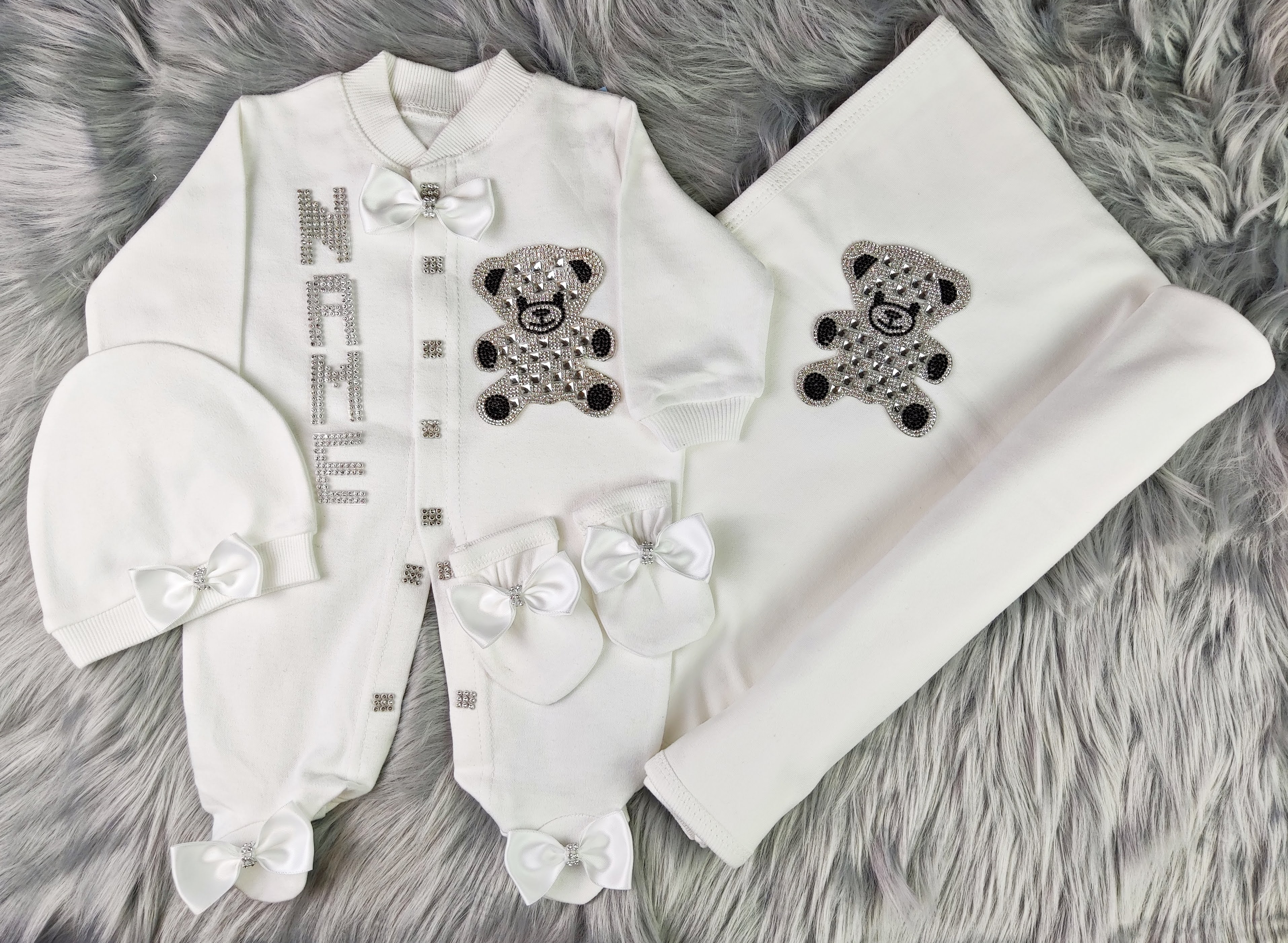 White on White Blanket Set